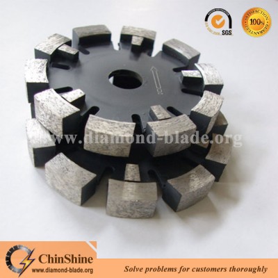 Tuck pointed diamond saw blade for concrete grooving with laser welding